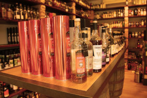 Falke-exklusive-Laden-5